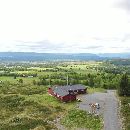 Red Cross Cabin, Spacious Mountain Gol