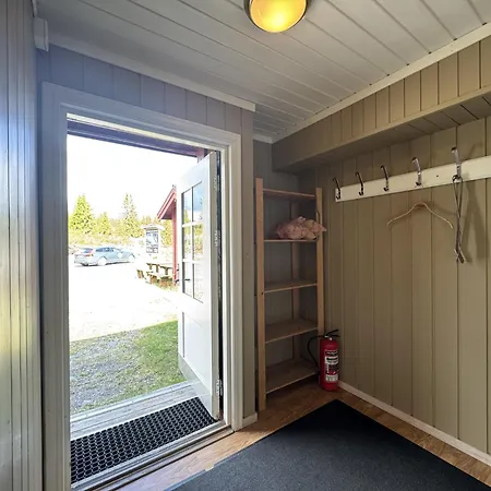 Feriehus Red Cross Cabin, Spacious Mountain