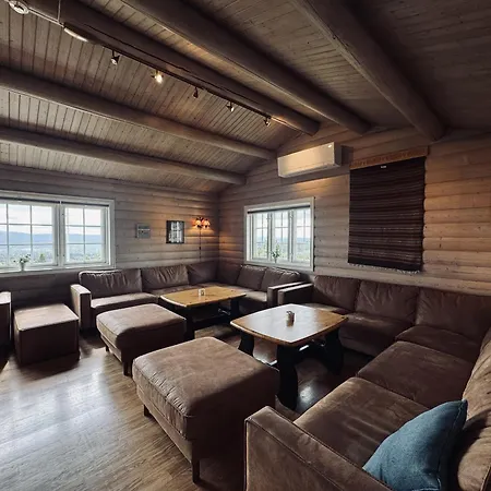 Feriehus Red Cross Cabin, Spacious Mountain Gol