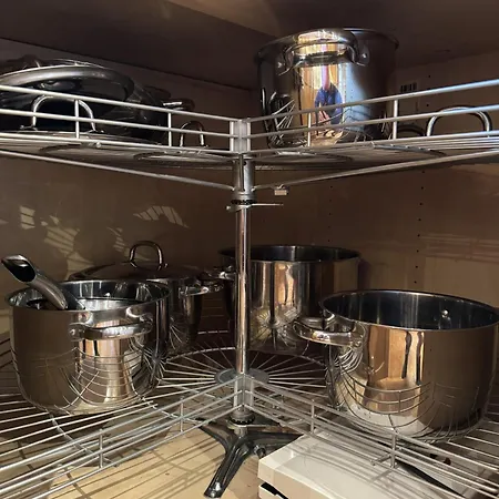 Feriehus Red Cross Cabin, Spacious Mountain *