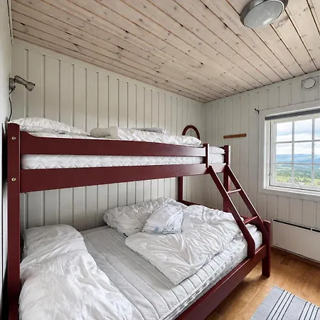 Semesterbostad Red Cross Cabin, Spacious Mountain