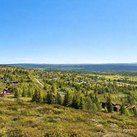 Red Cross Cabin, Spacious Mountain Semesterbostad