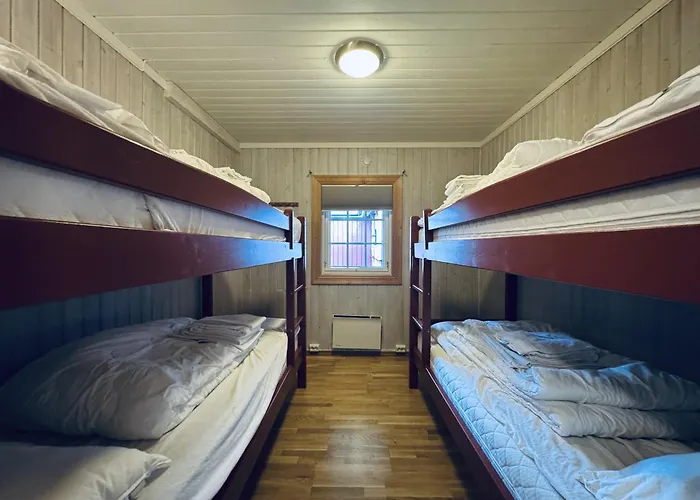 Red Cross Cabin, Spacious Mountain Gol