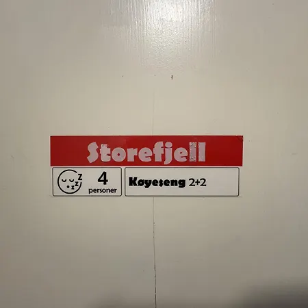 בית נופש Red Cross Cabin, Spacious Mountain