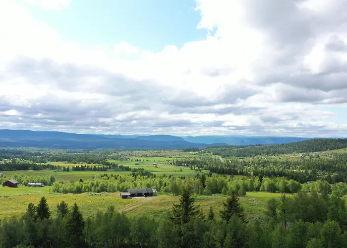 Red Cross Cabin, Spacious Mountain Feriehus *