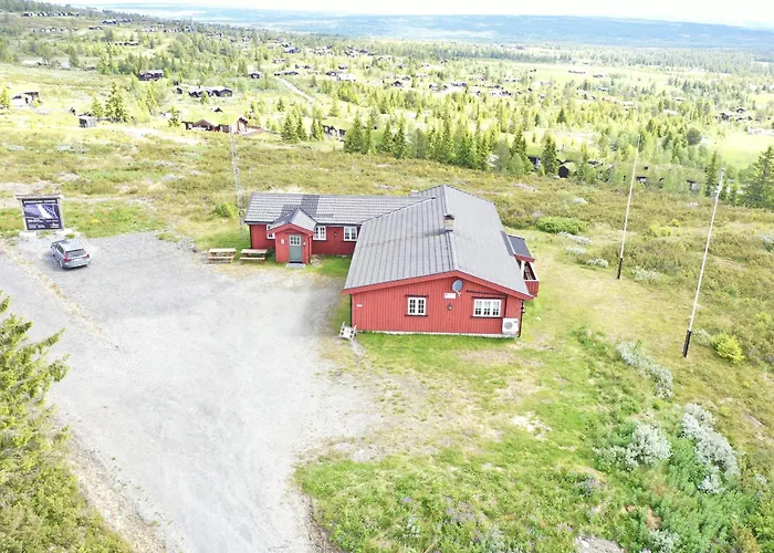 Feriehus Red Cross Cabin, Spacious Mountain