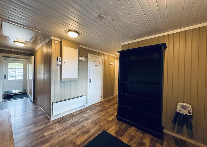 Red Cross Cabin, Spacious Mountain Feriehus Gol