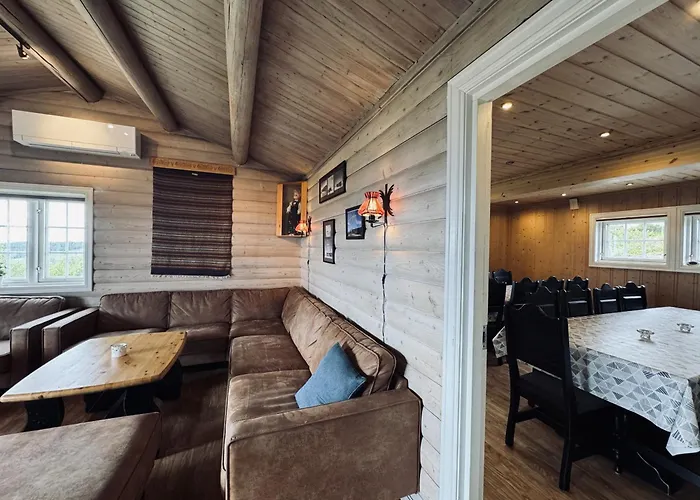 Feriehus Red Cross Cabin, Spacious Mountain